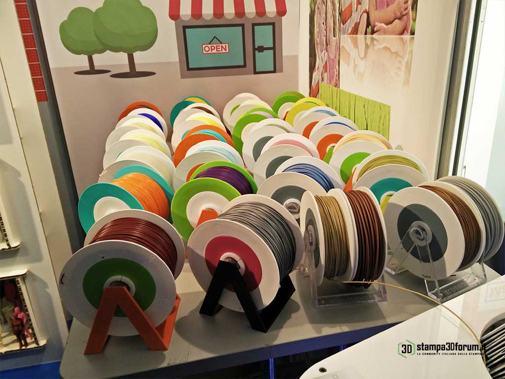 Maggiori informazioni su "#MFR15 - EU Makers offre più di 70 colori di PLA"