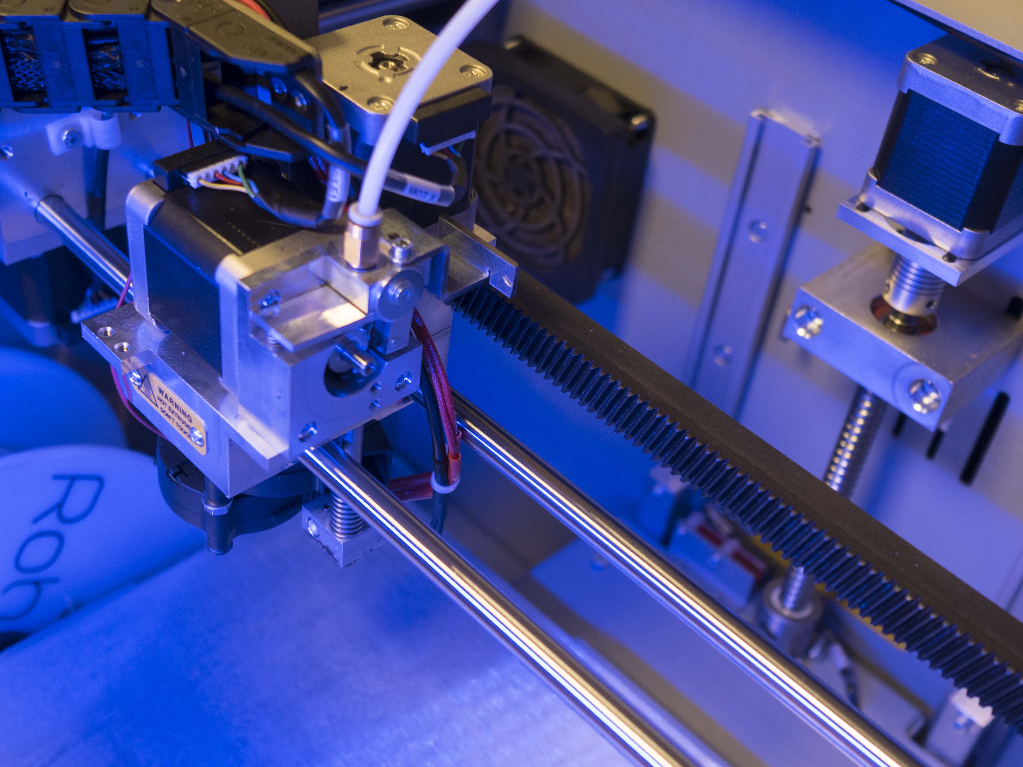 Maggiori informazioni su "Nuova Roboze One, 10 materiali stampabili a definizione di 25 micron"