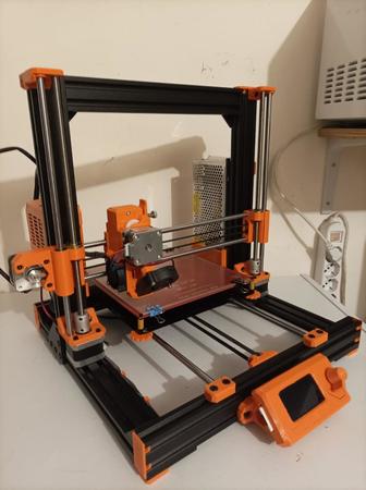 Prusa_clone_1.thumb.jpeg.b5d84a7cfa57e9ee4f06ab05cc40d572.jpeg