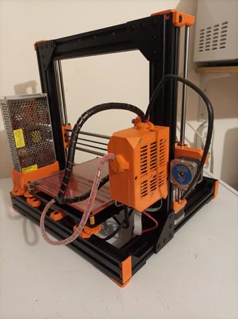 Prusa_clone_3.thumb.jpeg.a56b91a4bbea603f9561a3e77084957e.jpeg