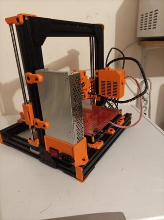 Prusa_clone_4.thumb.jpeg.fb8061db5645dc02713ddbac089fe4b6.jpeg