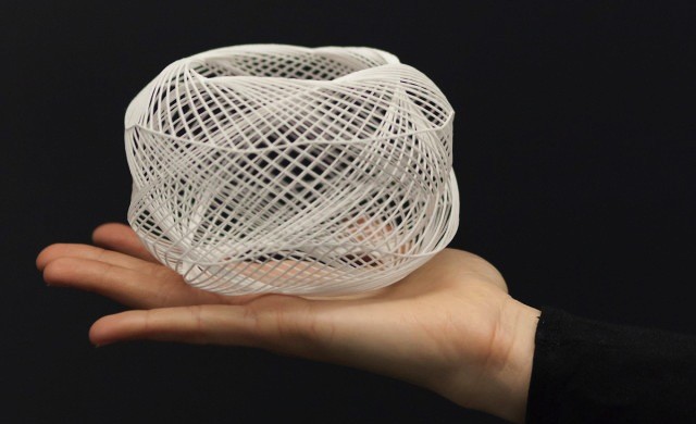 06_gphillips_guilloche_cuff-640x4451 concorso stampa 3D